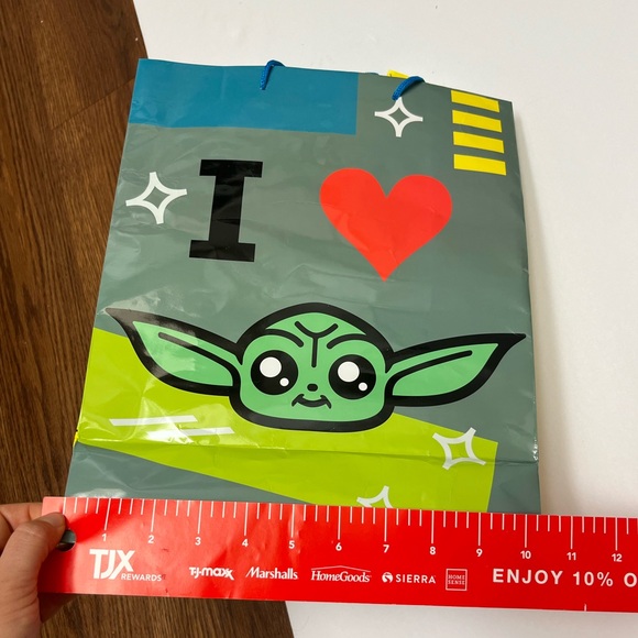 ❤️ FREE with any purchase 🙏🏽 Unique Star Wars Baby Yoda Child Gift Bag - Picture 10 of 13